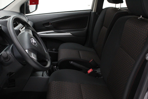 Imagen 10 de 14 de Toyota Avanza 2021 Le Mt
