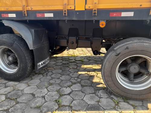 Imagem 4 de 15 de Carreta Vanderleia 1 +1+1 Randon Padrão Petrobras 14 Metros