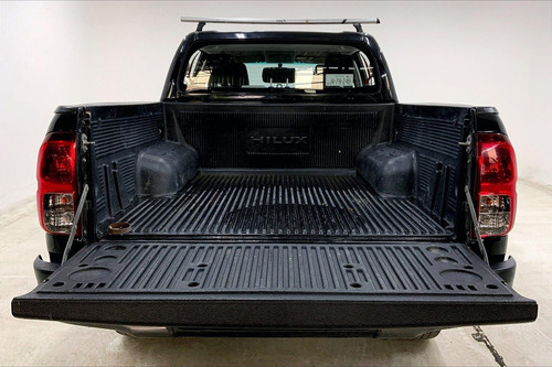 Imagen 21 de 25 de Toyota Hilux Pick-up 4 Pts Doble Cab Sr, Tm5, A/ac, Ve, Ra-