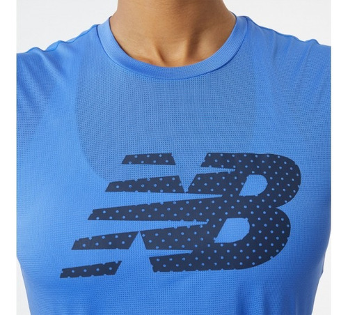 Imagen 3 de 4 de Remera Mujer New Balance Graphic Accelerate Lefran