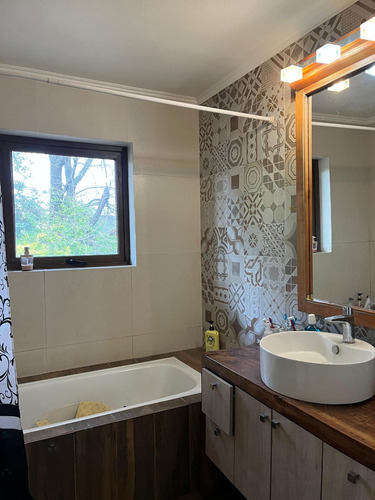 Se Vende Amplia Casa En Pasaje Vilcun, Temuco