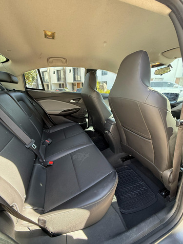 Chevrolet Onix 1.2t Premier L At