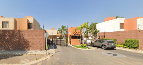 Casa En Cto. Puerta Del Sol 5, Puerta Real Residencial Desarrollo Urbana 08, El Pueblito/ Recuperación Bancaria- Laab2