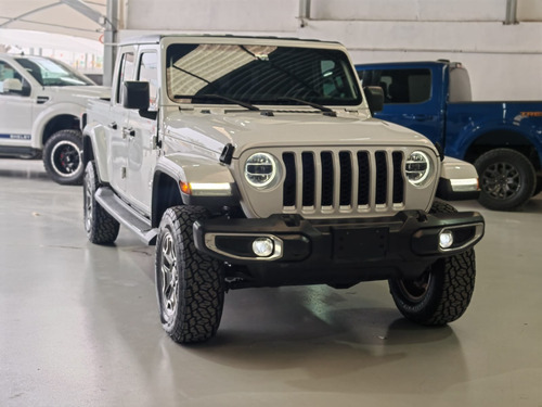 2020 Jeep Gladiator Overland 4x4