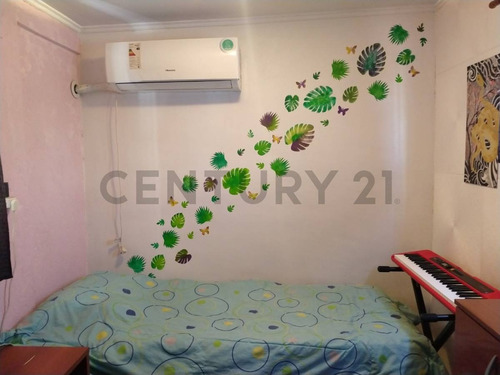 Imagen 7 de 11 de Venta Ph 4 Ambientes Con Patio, Quincho Y Parrilla En Paternal!!