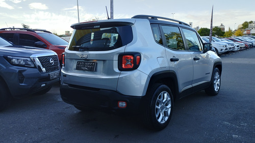 Jeep Renegade 1.8 Sport At6