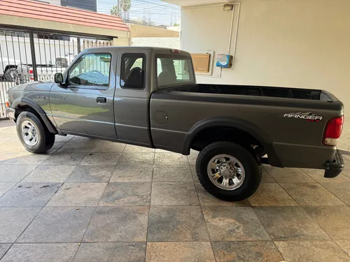 Ford Ranger Ranger súper Cab 6 cilindros 3.0 2 puertas Automática