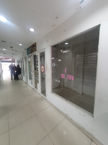 Imagen 2 de 11 de Centro Comercial Galeria Lucci Y Hotel Cecil