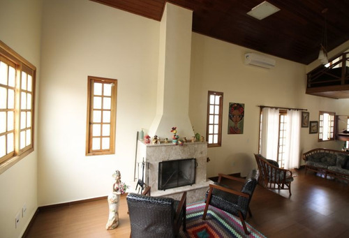 Sobrado - Ref: 6827