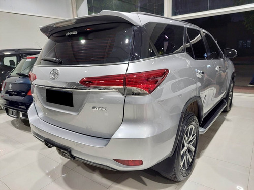 Imagen 4 de 11 de Toyota Sw4