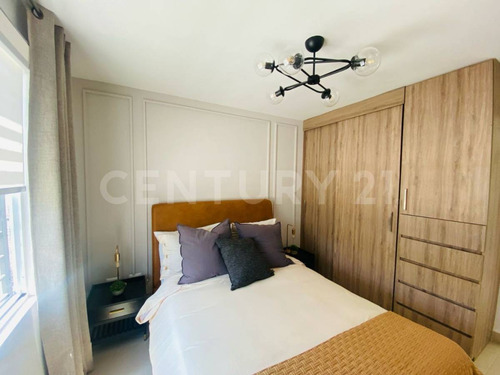 Pre Venta De Casa En Area De Cumbres En Fraccionamiento Privado