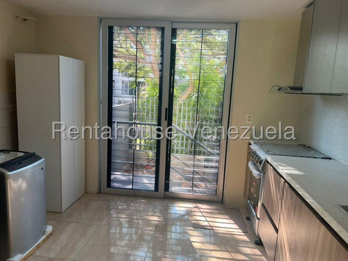 Dennymar, Alquila Bello Y Amplio Twonhouse, Al Este De La Ciudad, Brindándote La Oportunidad De Vivir Con Tu Familia En Ambientes Seguros Y Lleno De Comodidades Semi/amoblado B56986 Contáctame B