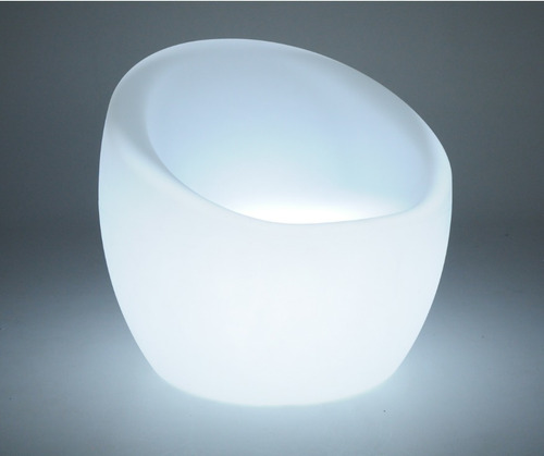 Sillón Tramontina Oca Lumiére de polietileno con lámpara LED blanca