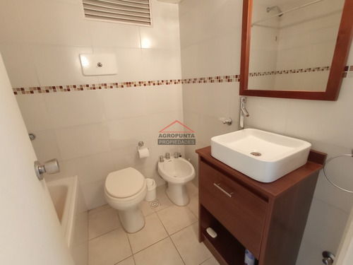 Apartamento 2 Dormitorios 2 Baños * Península- Ref: 5286