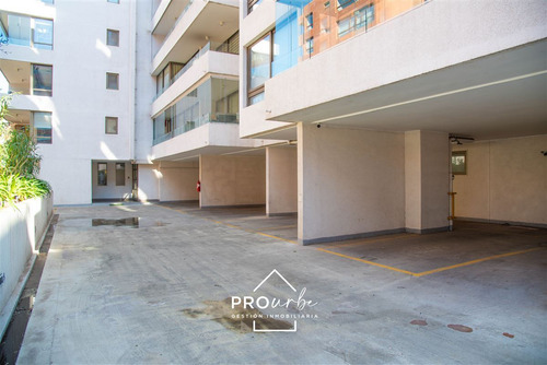 Departamento En Venta De 2 Dorm. En Vitacura