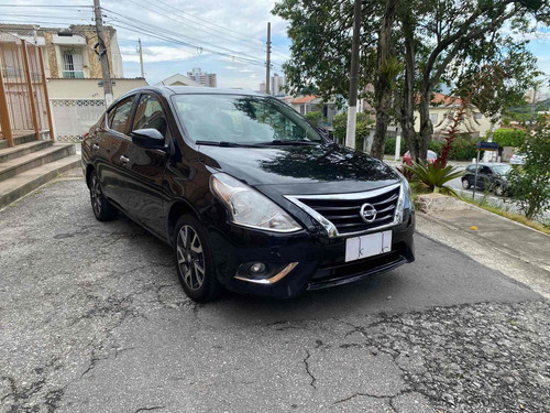 Imagem 3 de 13 de Nissan/ Versa Unique 1.6 16v 2016!! Novo
