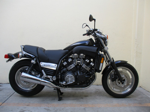 Yamaha V Max 1200