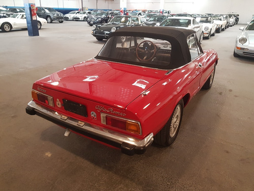 Imagen 19 de 21 de Alfa Romeo Spider 2.0 (1974) - Macomeclassic