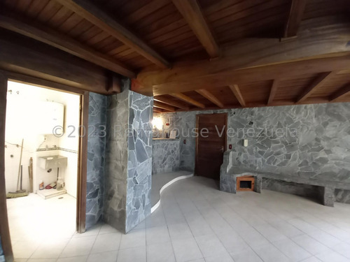 Amplio Y Comodo Apartamento Para Diseñar A Su Estilo Con Detalles Mediterraneos En Piedra Y Madera, Con Excelente Ubicacion Zona Norte De La Gran Valencia, Piso Medio, Edificio Conservado