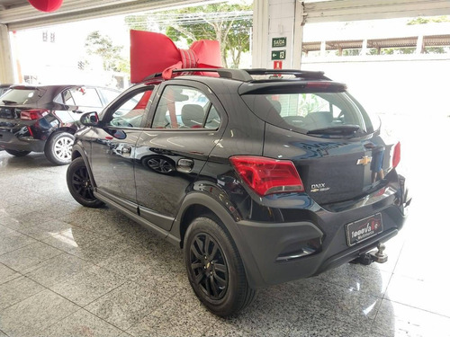 Chevrolet Onix 1.4 Mpfi Activ 8v Flex 4p Automático