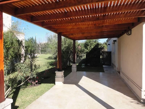 Casa En Venta Ubicado En El Encuentro, General Pacheco, Tigre