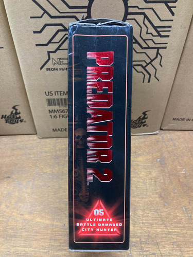 Predator City Hunter Battle Damage Neca Ultimates