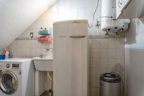 Casa 4 Ambientes Con Enorme Jardín En San Martín