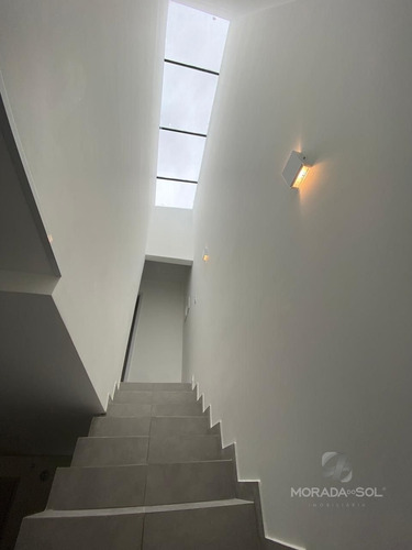 Imagem 4 de 7 de Casa Geminada Em Alto São Bento - Itapema - 4012