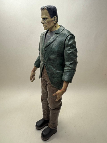 Diamond Select Universal Monsters Frankenstein (Usado)