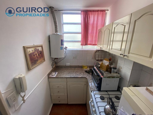 Imagen 10 de 13 de (sin Expensas) Departamento 2 Ambientes Al Frente C/balcon En Devoto