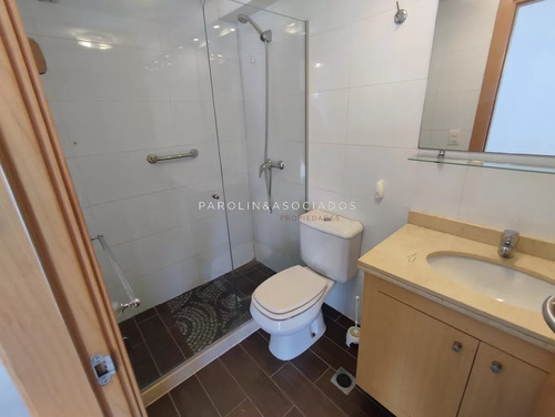 Apartamento En Venta De 3 Dormitorios En Torres Barcelona, Punta Del Este.