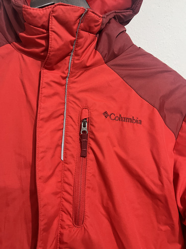 Chamarra Columbia Roja Acolchada Talla L (14-16) Niño (Usado)