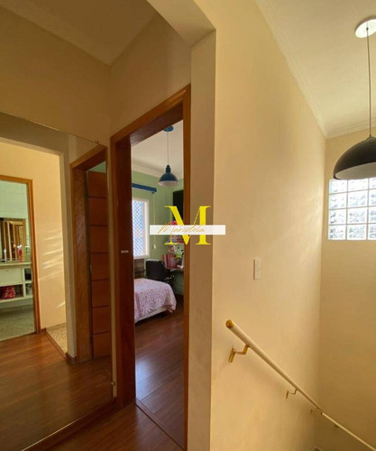 Imagem 8 de 15 de Casa À Venda Com 3 Quartos E 4 Banheiros No Baeta Neves - 537