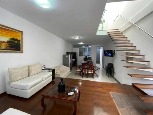 Imagen 3 de 24 de Moderna Casa En Venta De Oportunidad