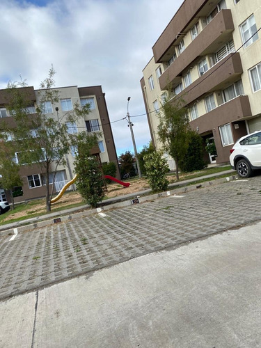 Vendo Amplio Depto. Condominio Cerrado, Acceso Controlado.