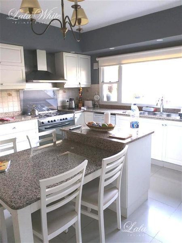 Imagen 6 de 17 de Venta - Casa En El Rocío