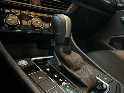 Imagen 13 de 15 de Volkswagen Vento 2020 1.4 Highline 150cv At
