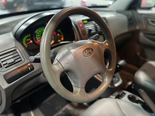 Hyundai Tucson 2.0 MPFI GLS 16V 143CV 2WD FLEX 4P AUTOMÁTICO