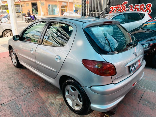 Imagem 15 de 15 de Peugeot 206 1.6 Feline 16v Flex 4p Automático