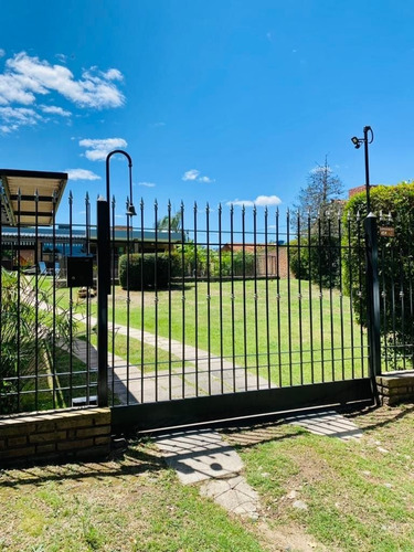 Imagen 25 de 30 de Casa Con Pileta Para 6/8 Personas En Hermoso Barrio
