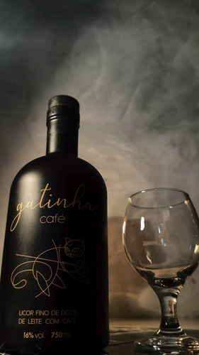 Licor Fino De Doce De Leite Com Café Gatinha 750ml