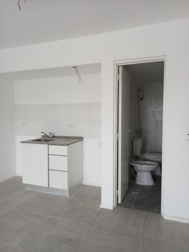 Imagen 4 de 12 de Venta Departamento Monoambiente Con Balcón - Pasco 1600 - Abasto