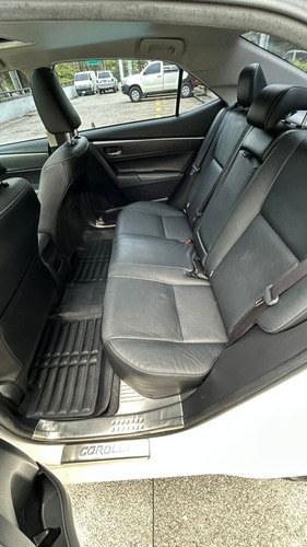 Toyota Corolla Sedan