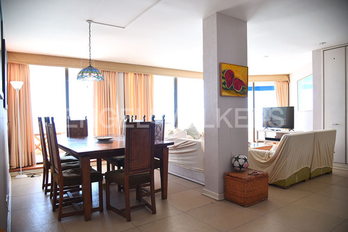 Venta De Departamento Esquina En Sam