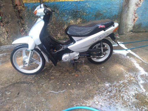 Imagem 3 de 3 de Honda Biz