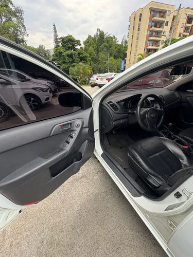 Kia Cerato Forte 2014