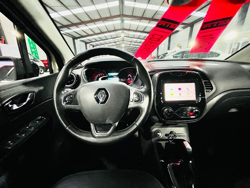 Renault Captur 2.0 Iconic At