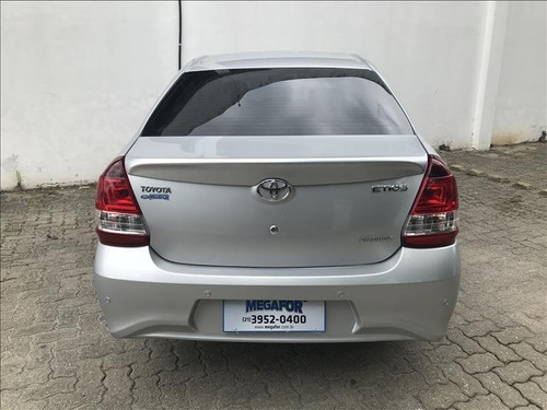Toyota Etios Etios Sedan 1.5 Platinum Aut.