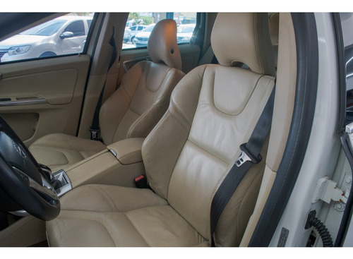 Volvo XC60 2.0 T5 COMFORT FWD TURBO GASOLINA 4P AUTOMÁTICO