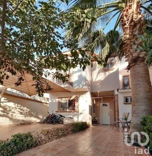 Venta Casa 3 Ambientes Jardines De Aragón